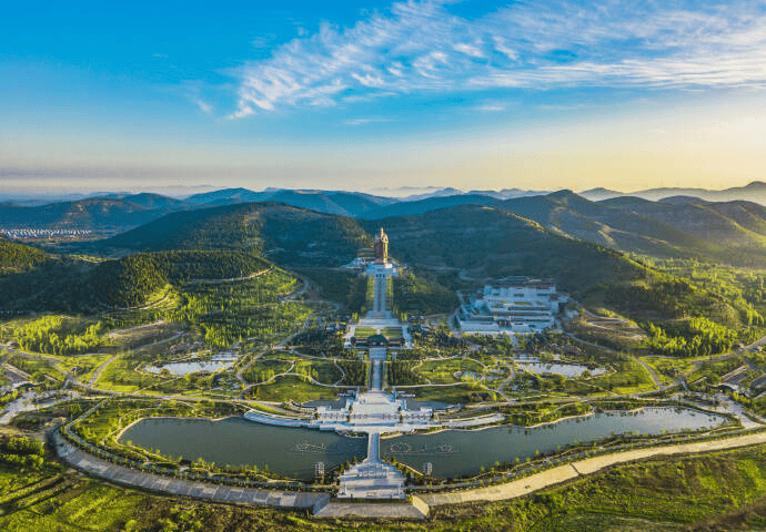 A scenic view of Jining Nishan Kongmiao He Shuyuan