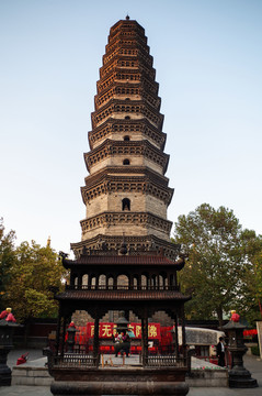 A scenic view of Jining Taizi Lingzong Ta