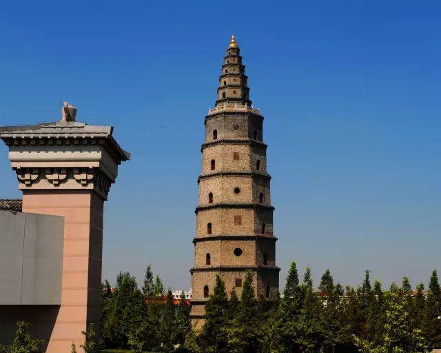 A scenic view of Jining Xinglong Ta