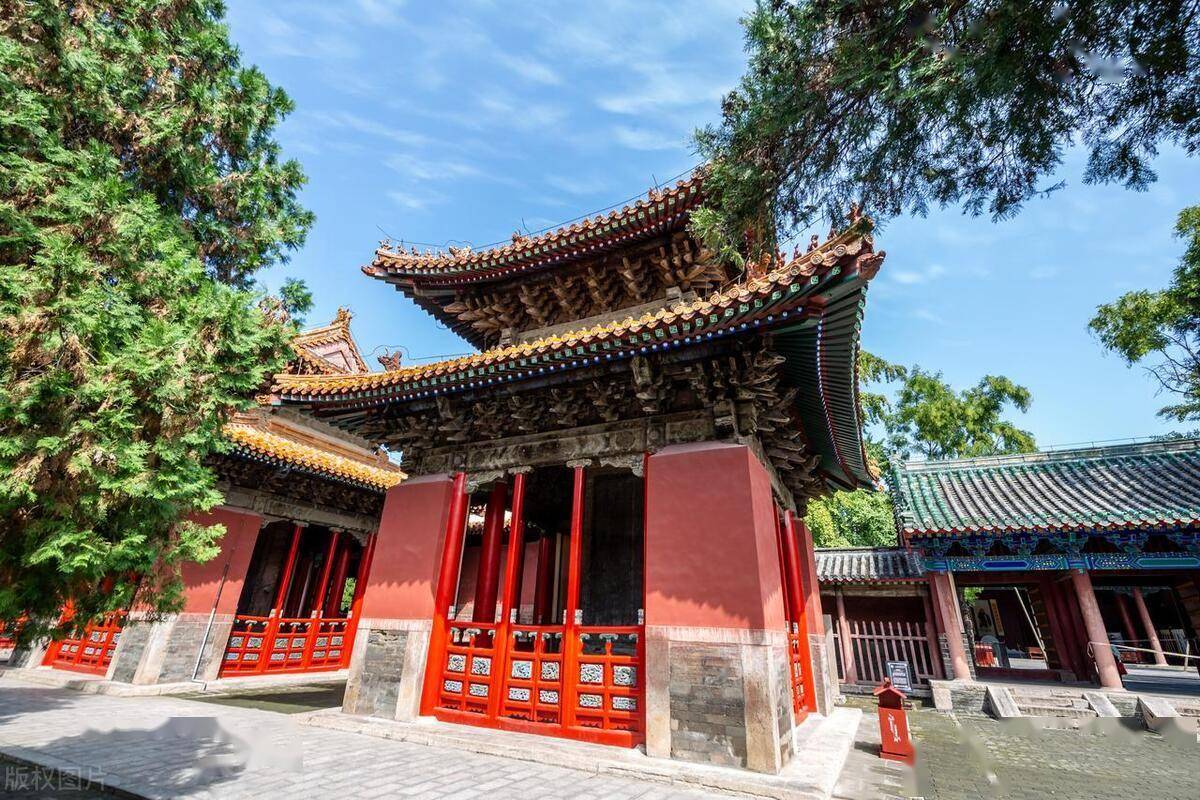 A scenic view of Jining Zhougong Miao