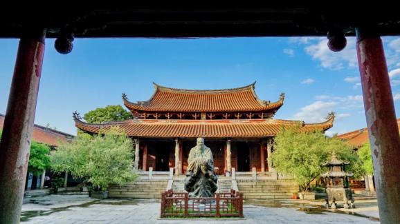 A scenic view of Jining Zhougong Miao