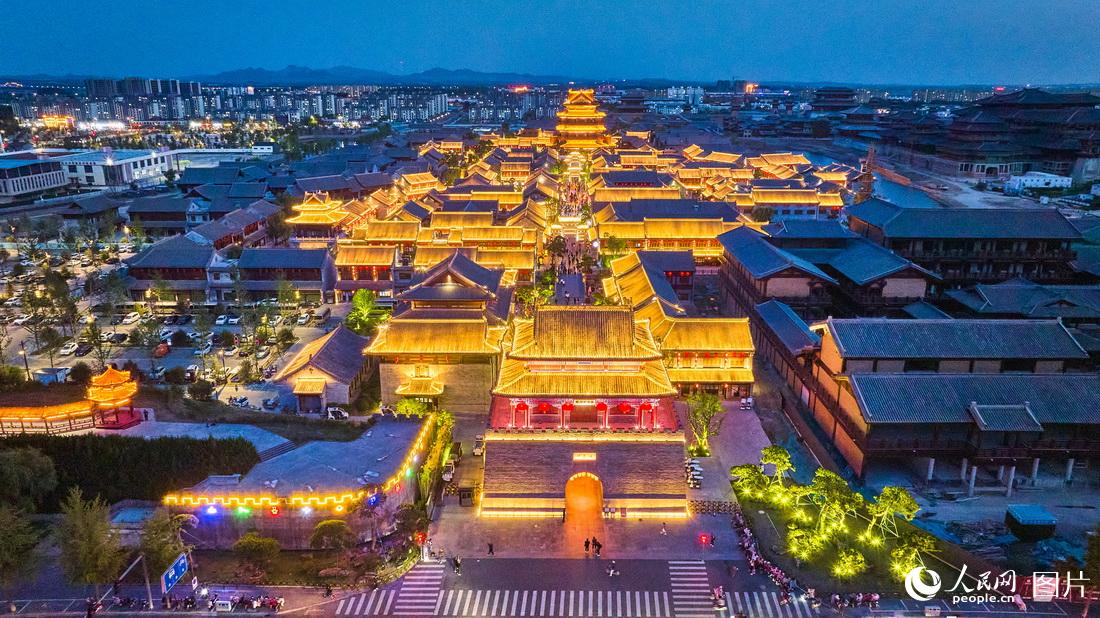 A scenic view of Jining Zhuguo Gucheng
