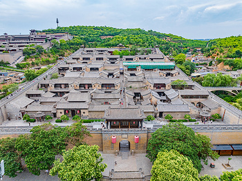 A scenic view of Jinzhong Cao Family Compound