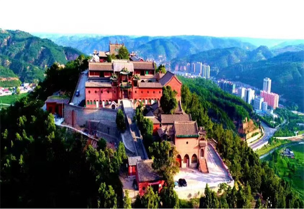 A scenic view of Jinzhong Gankeng Nanshen Temple