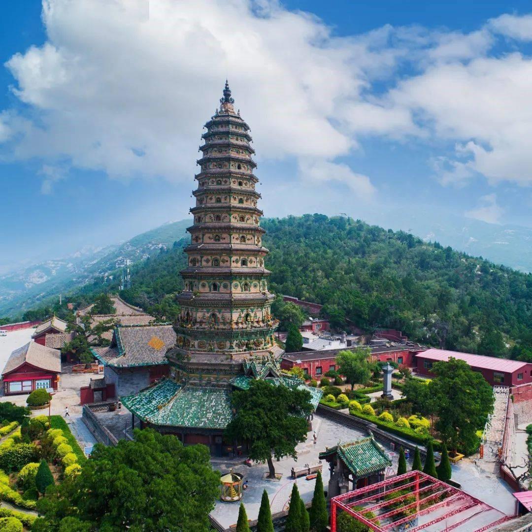 A scenic view of Jinzhong Guanghua Temple Taigu