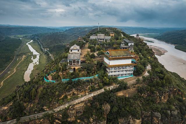 A scenic view of Jinzhong Liangjiatan Baiyun Temple