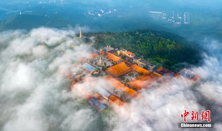 A scenic view of Jinzhong Liangjiatan Baiyun Temple