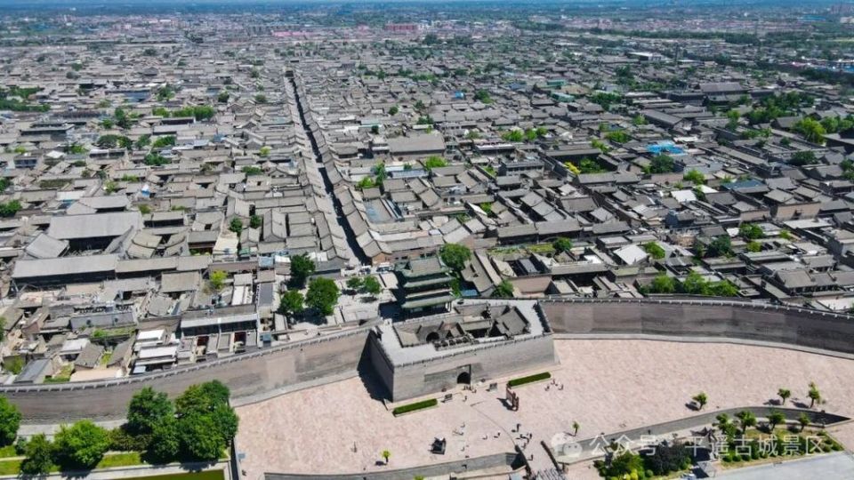 A scenic view of Jinzhong Pingyao Ancient City Wall