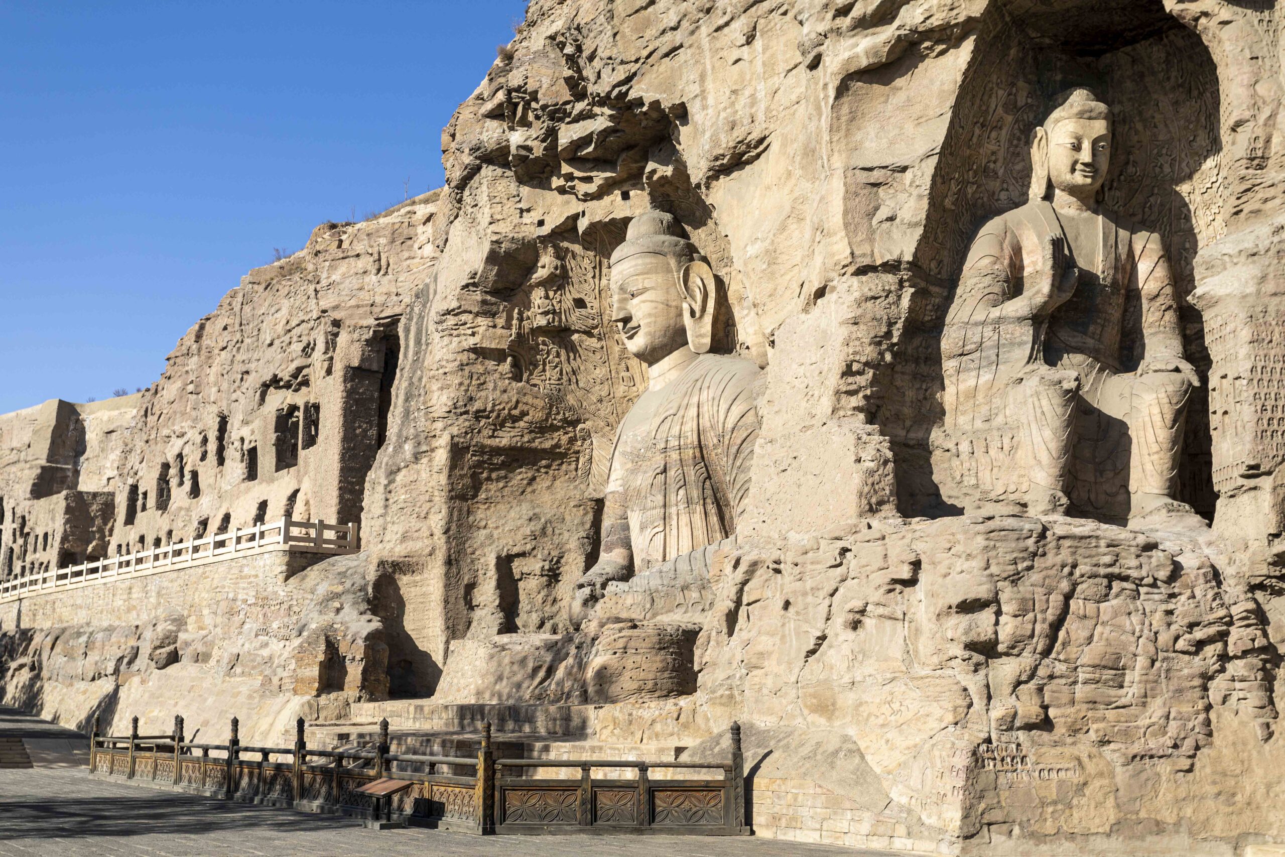 A scenic view of Jinzhong Shima Temple Grottoes