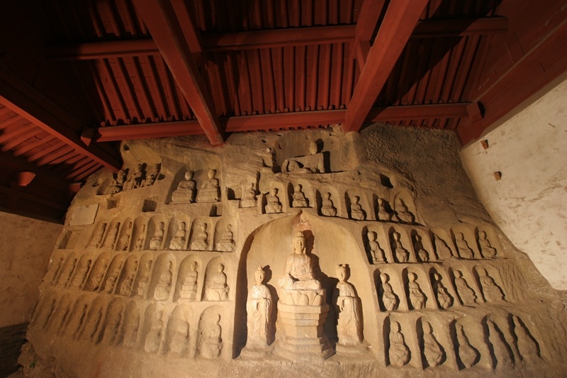 A scenic view of Jinzhong Shima Temple Grottoes