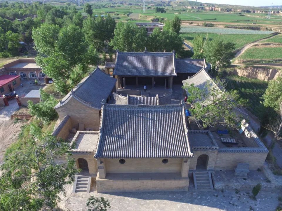 A scenic view of Jinzhong Siping Puzhao Temple Hall