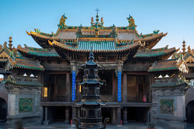 A scenic view of Jinzhong Taiheyan Pailou
