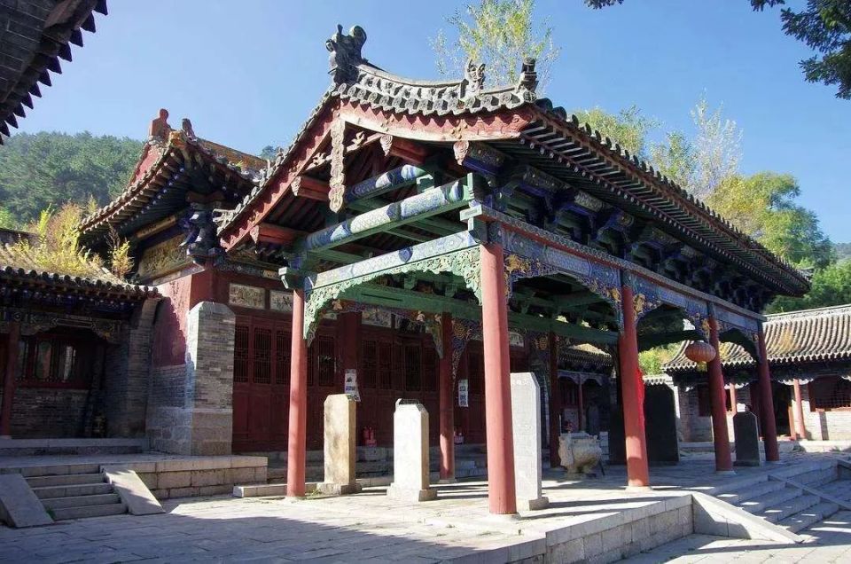 A scenic view of Jinzhong Yiji Shengmu Miao