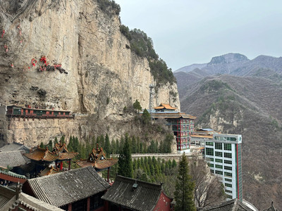 A scenic view of Jinzhong Yunfeng Temple Shifo Hall