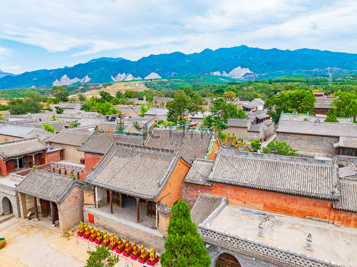 A scenic view of Jinzhong Zhangbi Castle