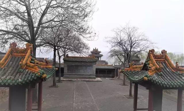 A scenic view of Jinzhong Zishou Temple