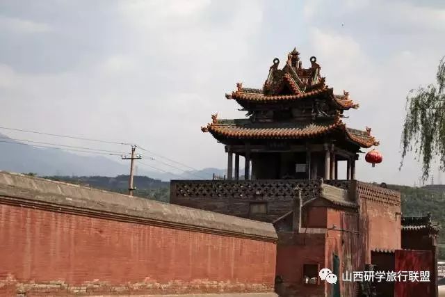 A scenic view of Jinzhong Zishou Temple