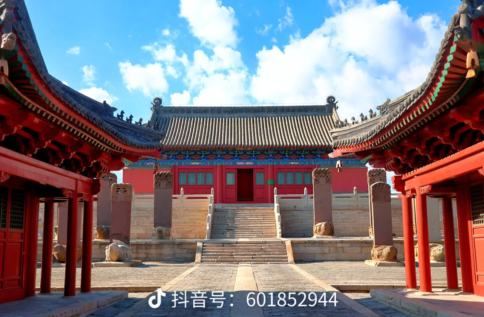 A scenic view of Jinzhou Beizhenmiao