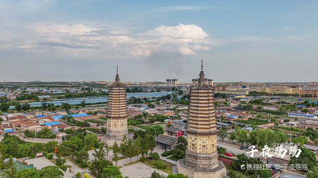 A scenic view of Jinzhou Chongxingsi Shuangta