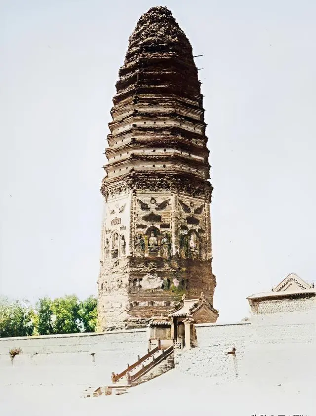 A scenic view of Jinzhou Guangshengsi Ta