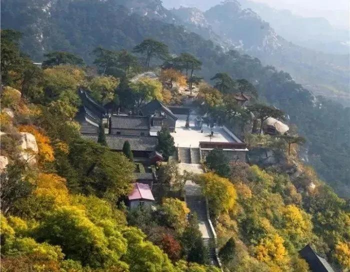 A scenic view of Jinzhou Yiwulushan Liaoling