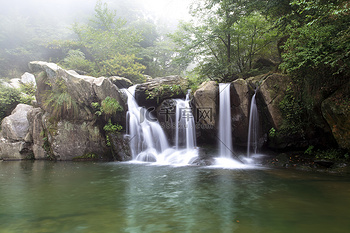 A scenic view of Jiujiang Lushan Yubeiting