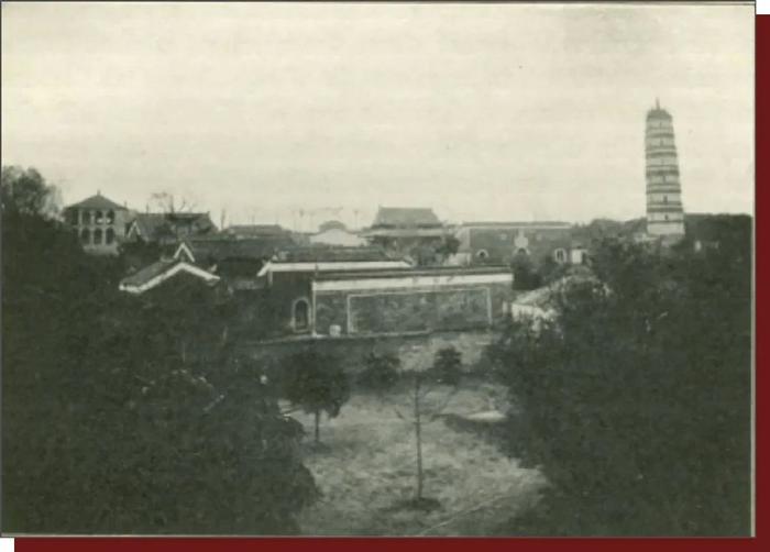 A scenic view of Jiujiang Tongwen Shuyuan
