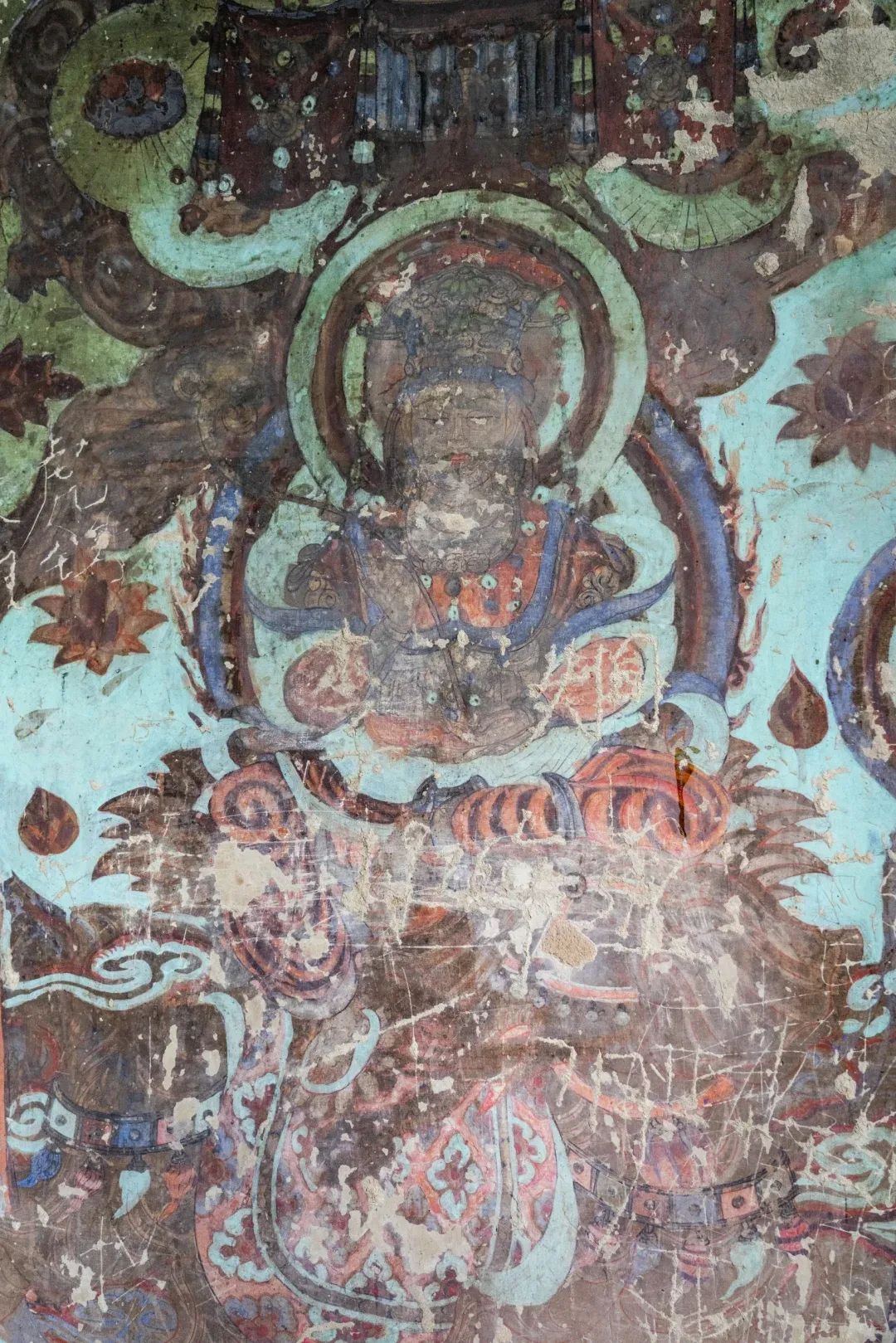 A scenic view of Jiuquan Changma Shiku