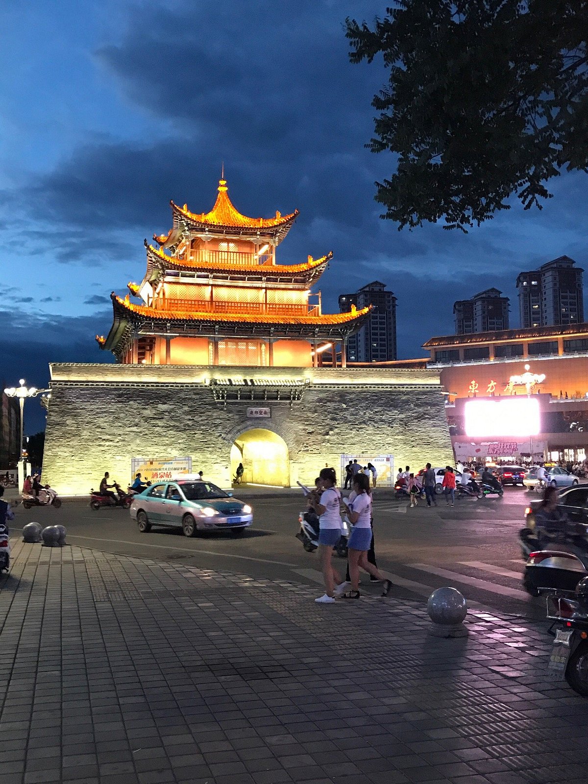A scenic view of Jiuquan Gulou