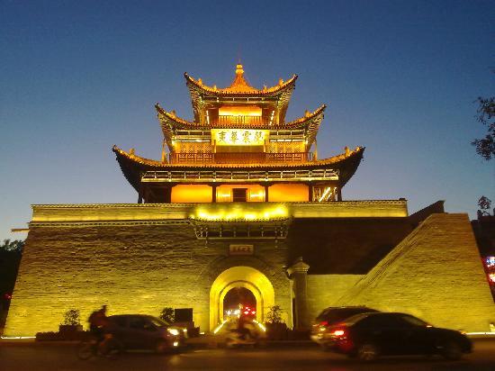 A scenic view of Jiuquan Gulou