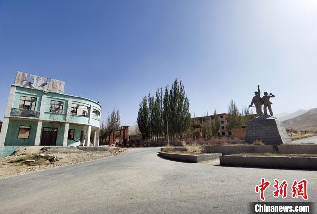 A scenic view of Jiuquan Liugongcheng Yizhi