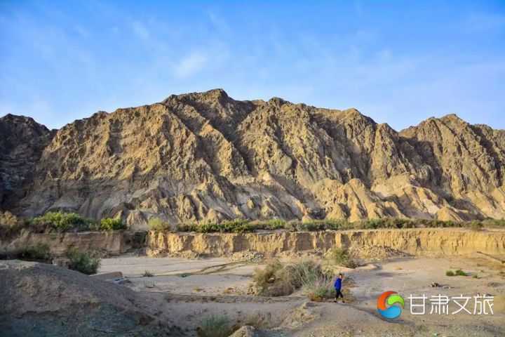 A scenic view of Jiuquan Tashi Muqun