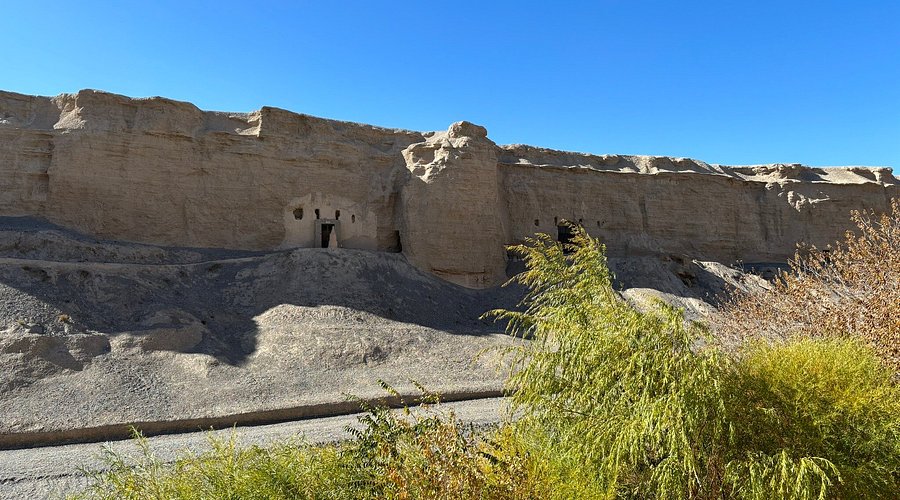 A scenic view of Jiuquan Yulinku