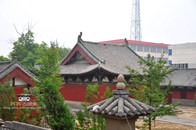 A scenic view of Jiyuan Damingsi