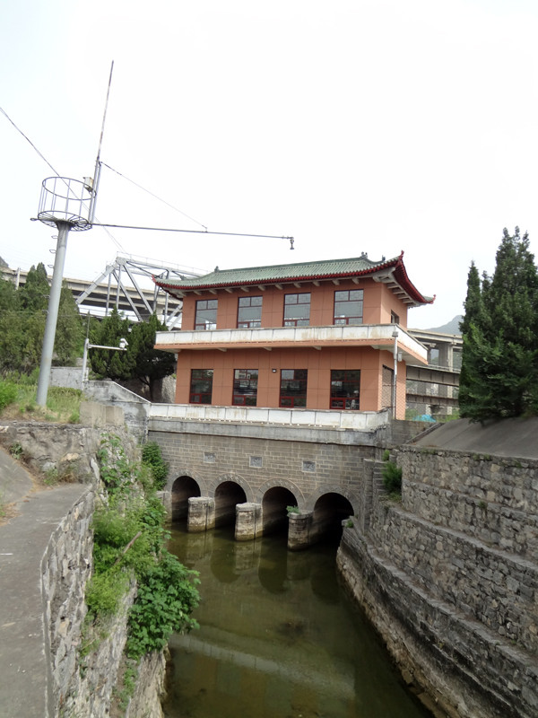 A scenic view of Jiyuan Wulongkougudaishuilishishi