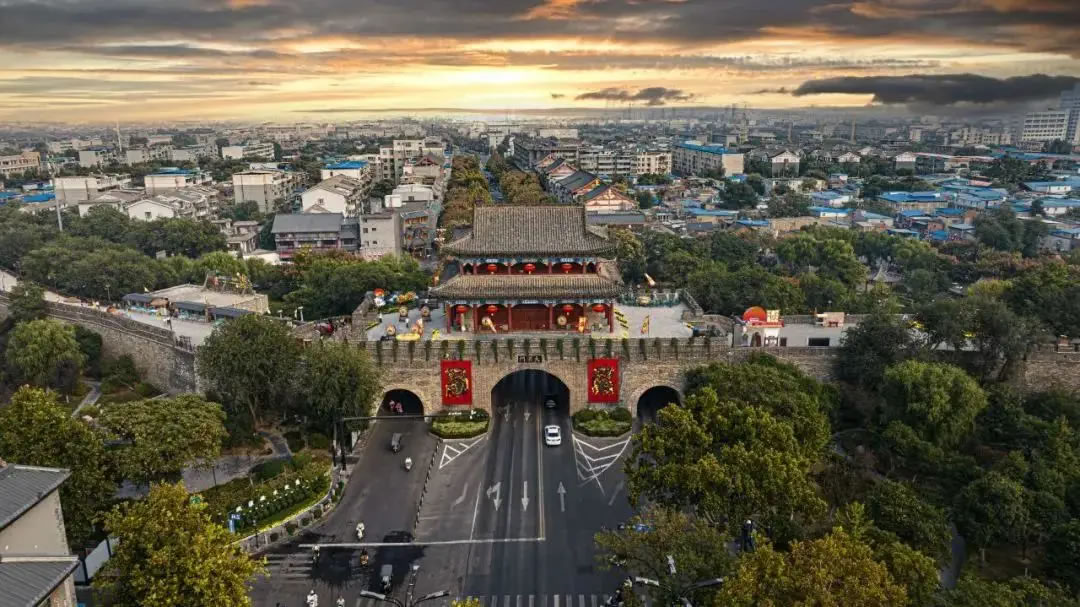 A scenic view of Kaifeng Chengqiang