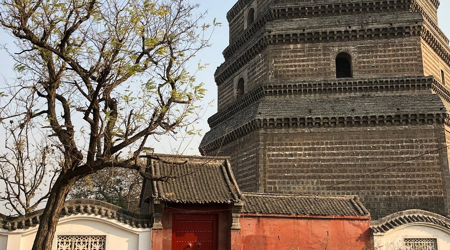 A scenic view of Kaifeng Fanta