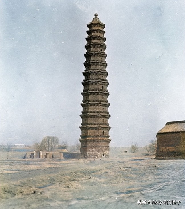 A scenic view of Kaifeng Guogonghuangheguitanpanjiuzhi