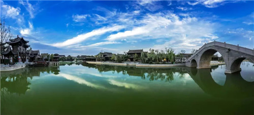 A scenic view of Kaifeng Qifenggucheng