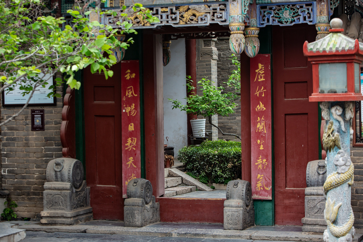 A scenic view of Kaifeng Shanshan'Ganhuiguan