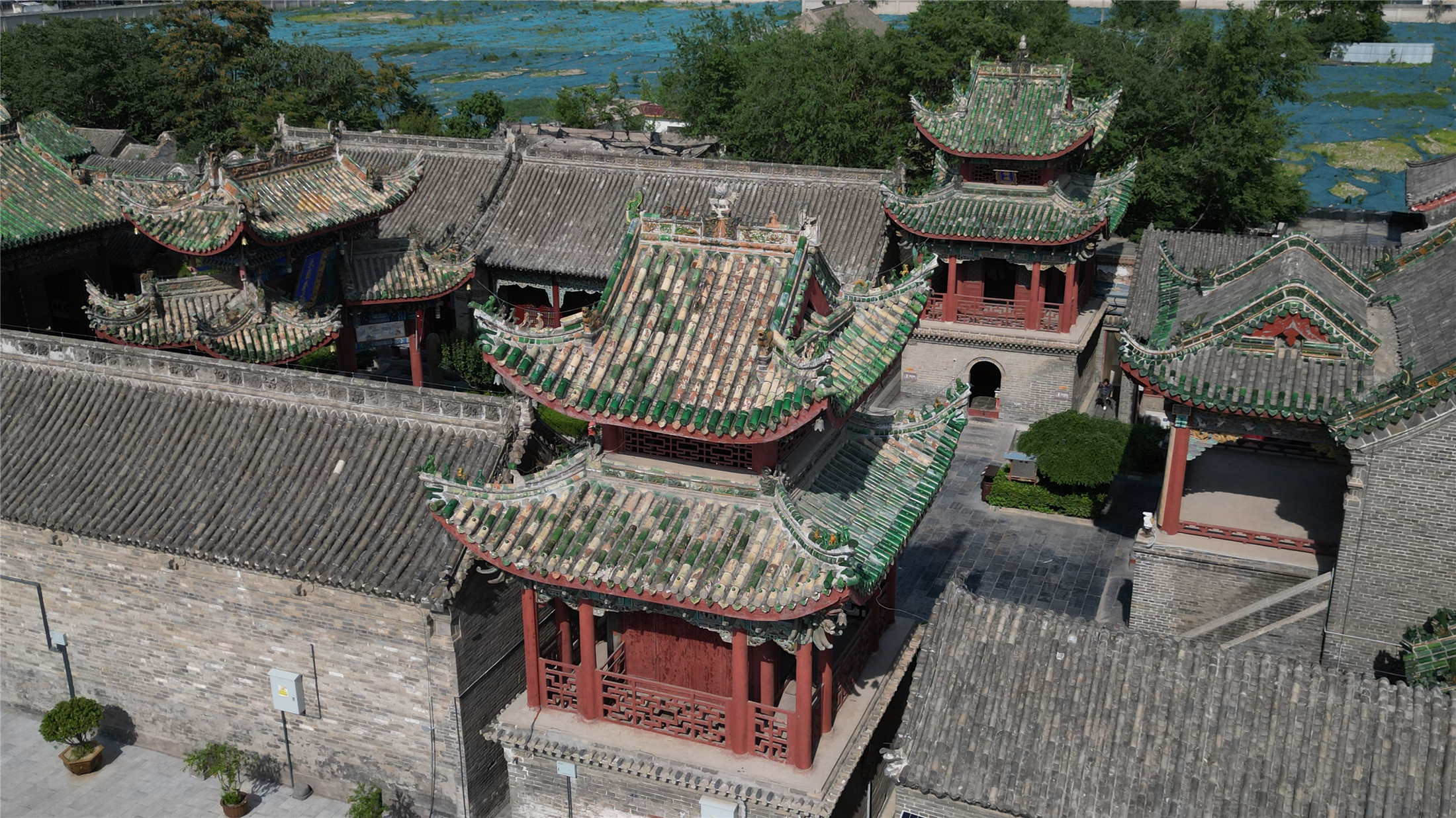 A scenic view of Kaifeng Shanshan'Ganhuiguan