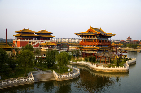A scenic view of Kaifeng Xiangguosi