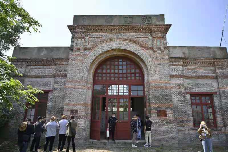 A scenic view of Kaifeng Xinglongzhuanghuochezhanzhanshejiuzhi