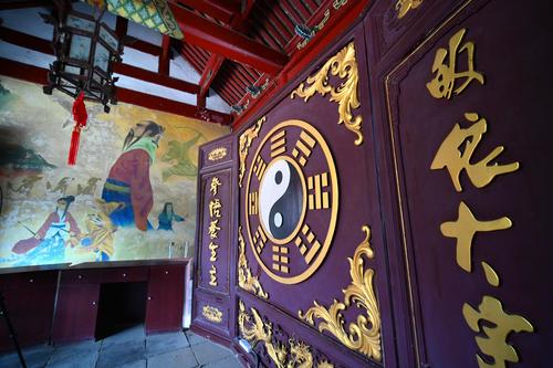 A scenic view of Kaifeng Yanqingguan