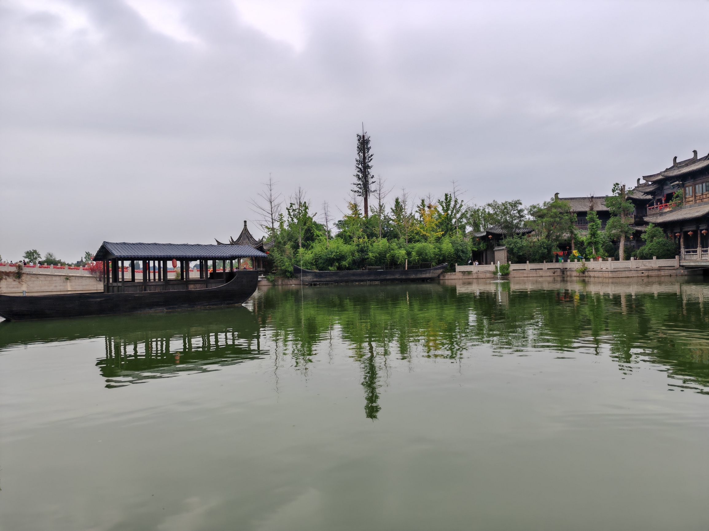 A scenic view of Kaifeng Zhuxianzhenqingzhensi