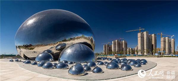 A scenic view of Karamay Xinjiang Diyikou Youjing