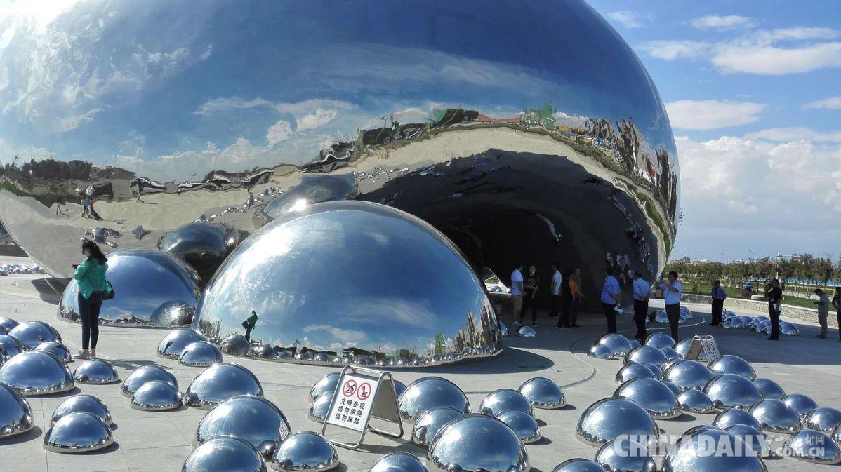 A scenic view of Karamay Xinjiang Diyikou Youjing