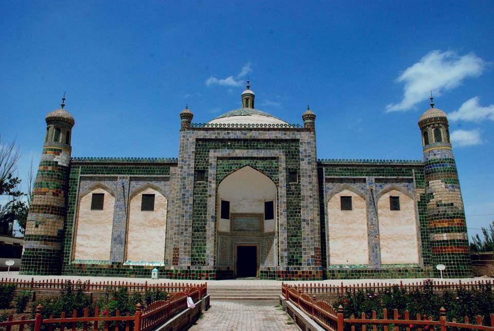 A scenic view of Kashgar Jierzankale Mudi