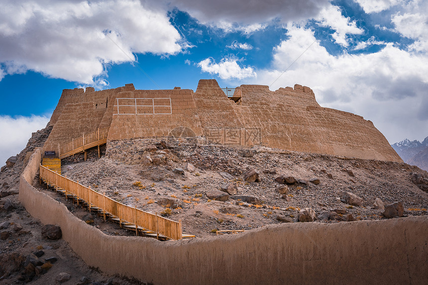 A scenic view of Kashgar Shitoucheng Yizhi