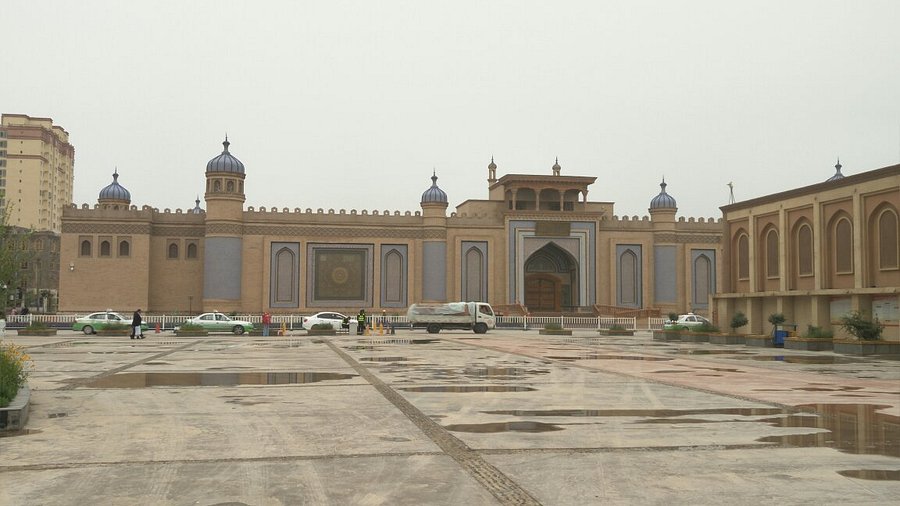 A scenic view of Kashgar Yeerqiang Han Wangling